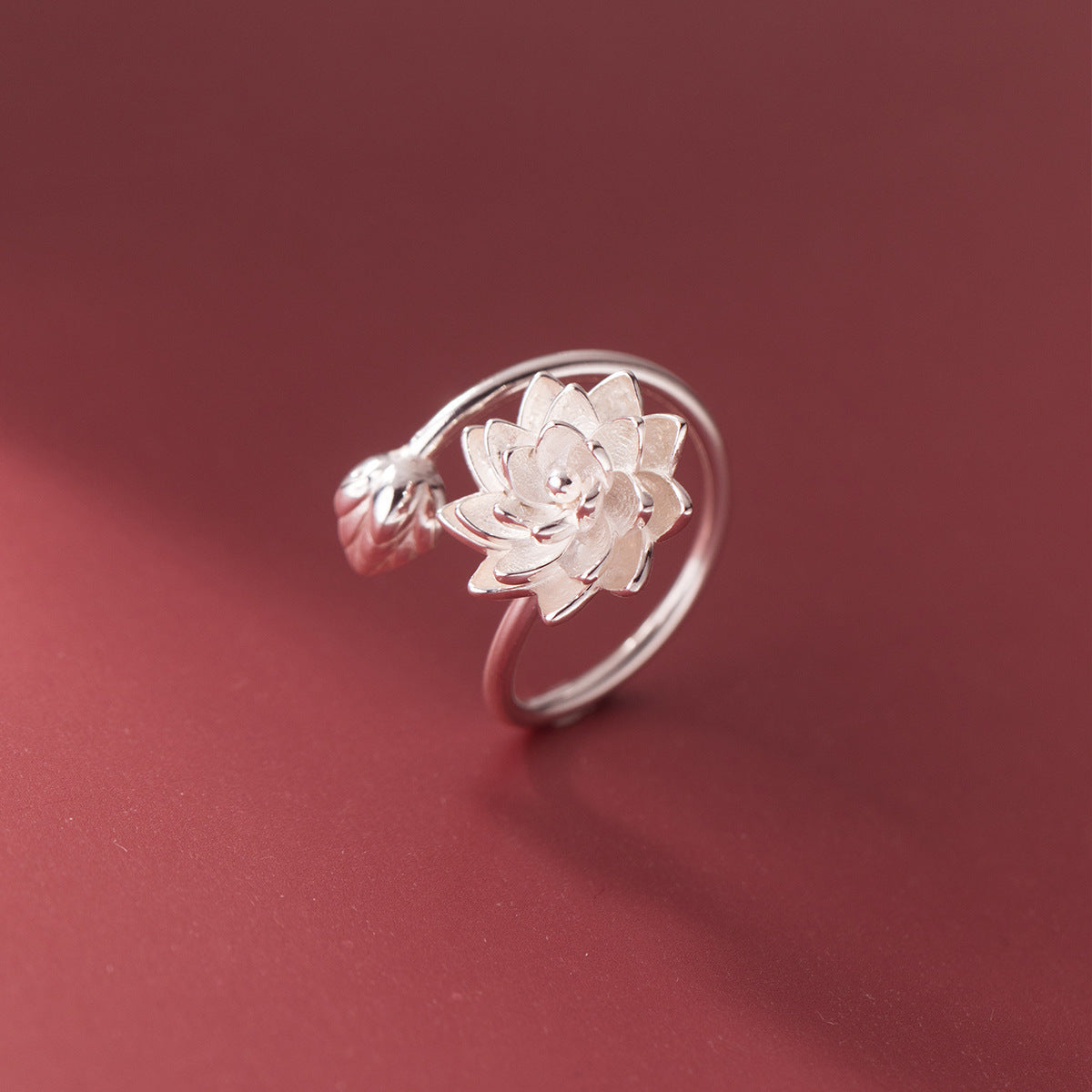 Argent Pur White Lotus Adjustable Ring
