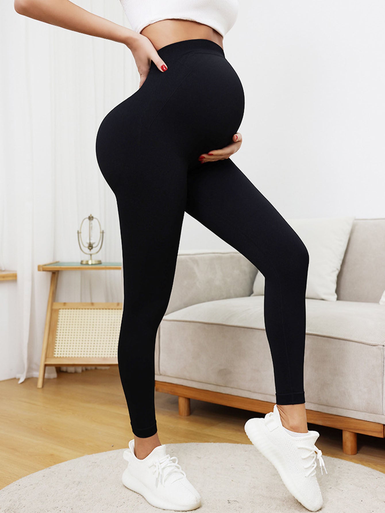 Maternity Leggings Over Belly