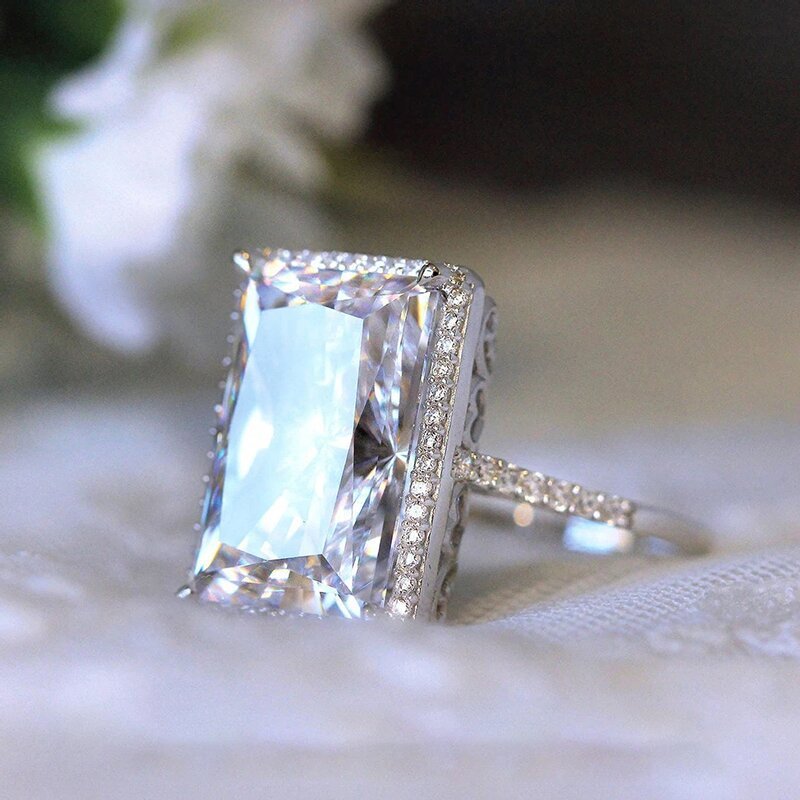 Bright Ring Fashion